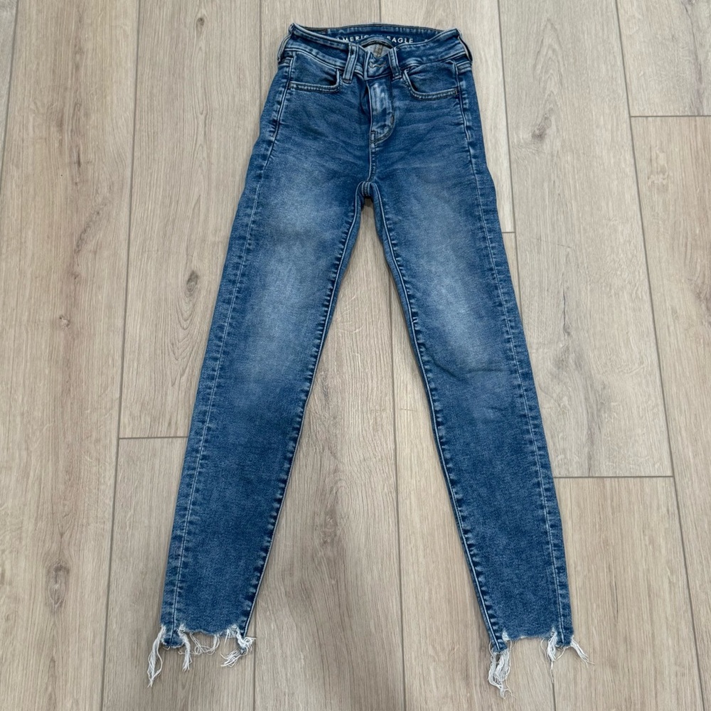 AMERICAN EAGLE - Women's Blue Distressed Hi-Rise Jegging Jeans - Size 000